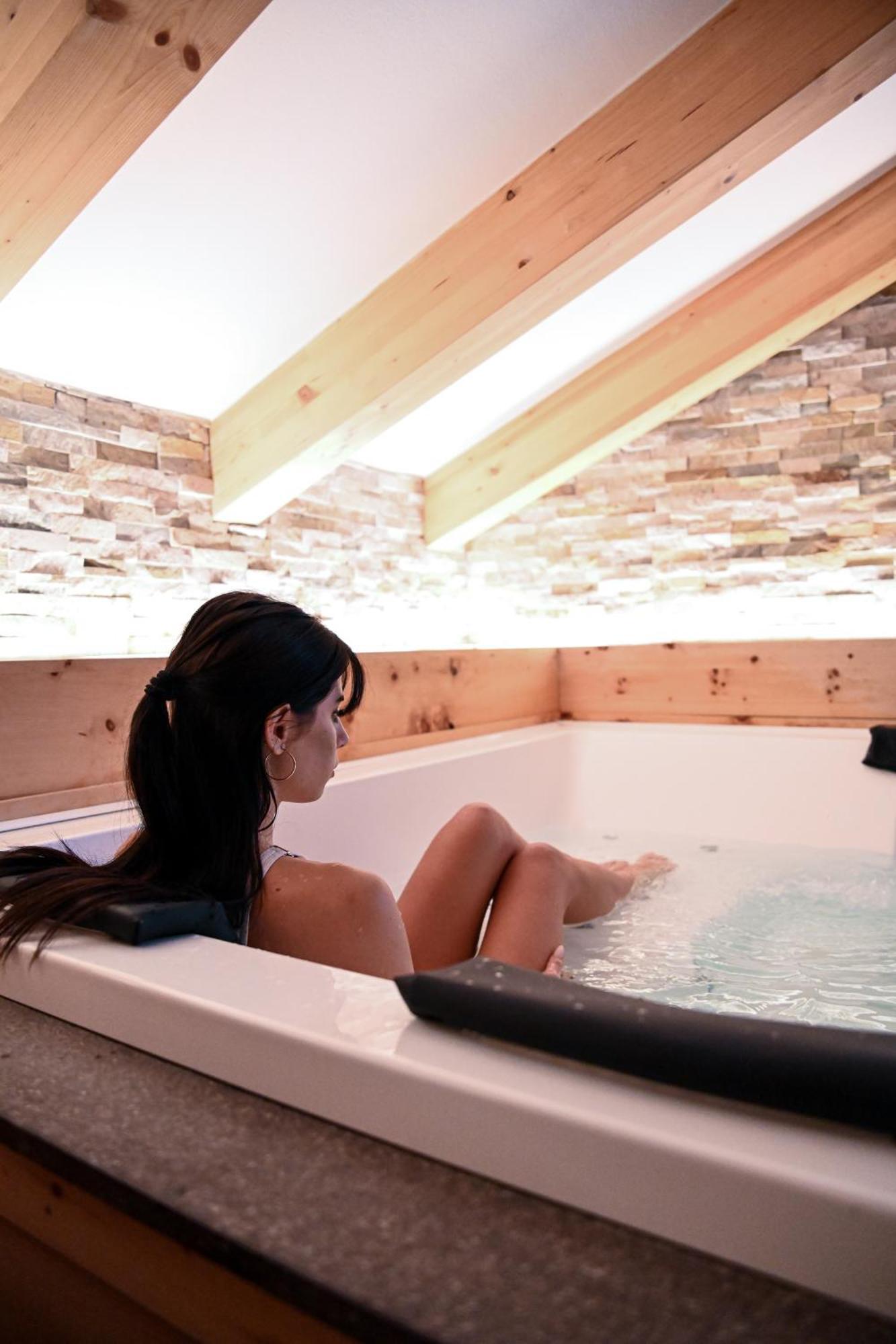 Wellness Hotel Lupo Bianco Canazei Eksteriør billede