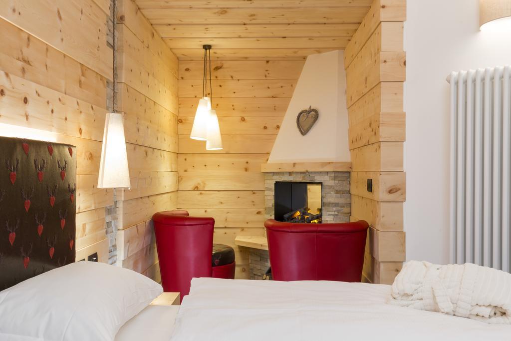Wellness Hotel Lupo Bianco Canazei Eksteriør billede